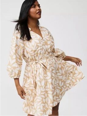 Torrid Peasant Skater Beige and White Leaf Print Tie-Waist Mini Dress.  1X